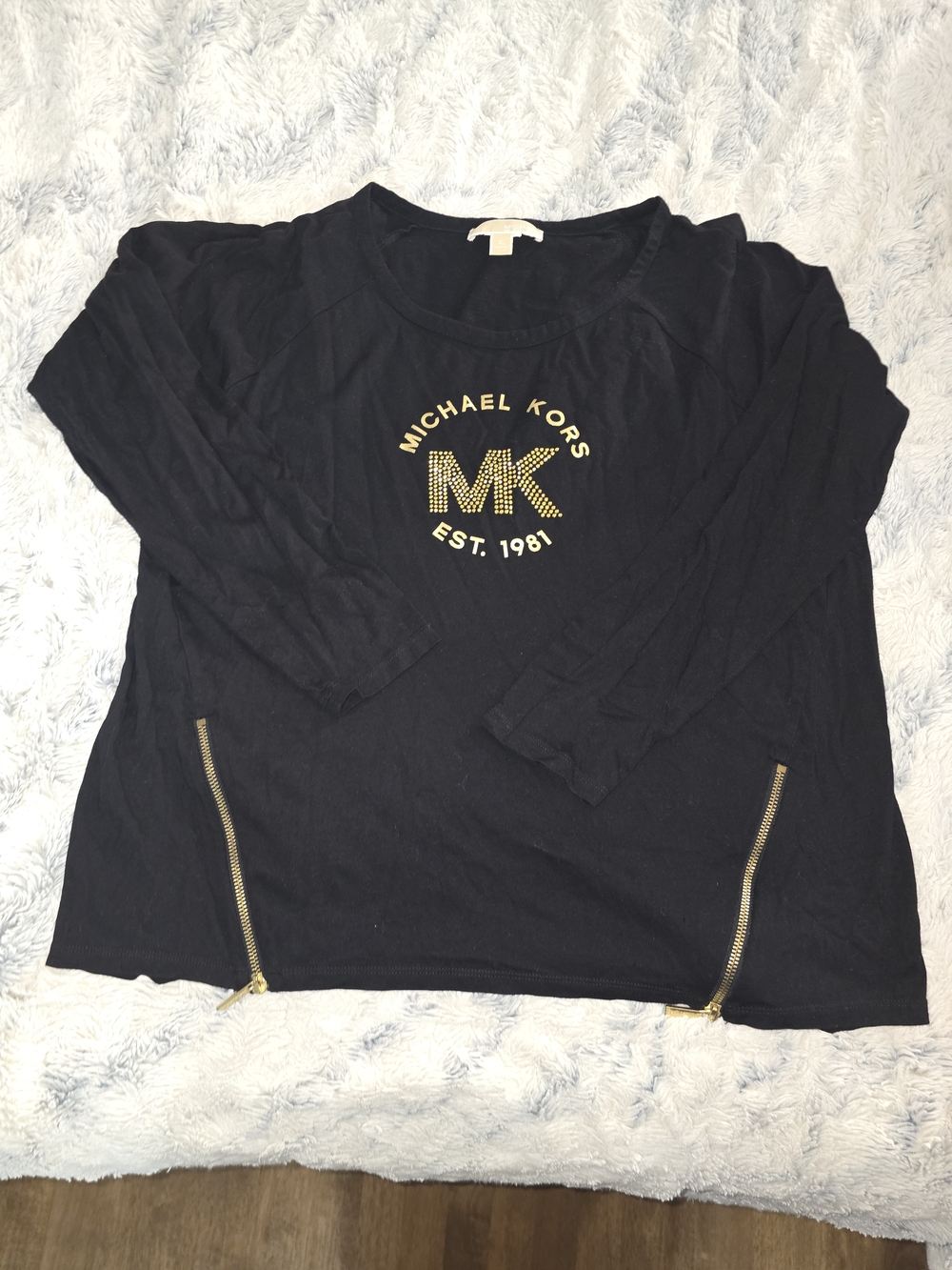 Michael Kors Women's Black Long Sleeve Logo Top with Gold Zipper Accents - XL